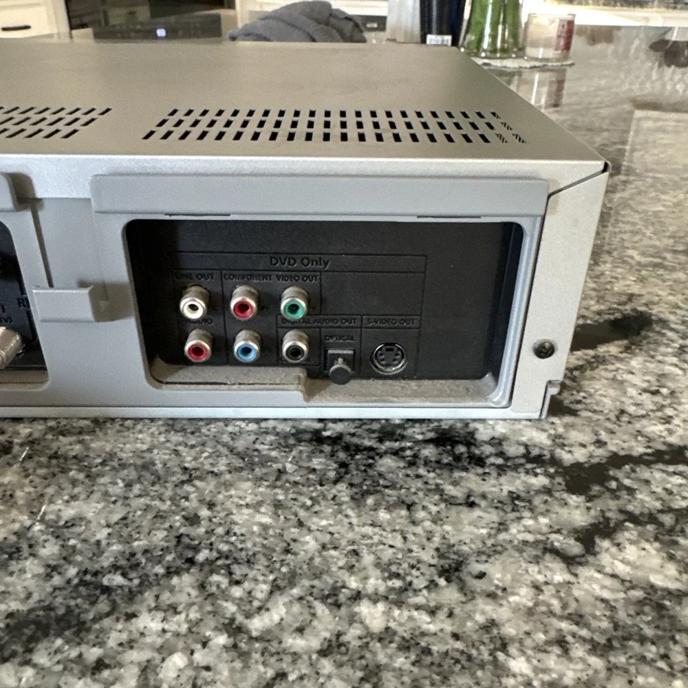Sony SLV-D350P DVD/VCR Combo Player VHS Recorder No Remote As Is